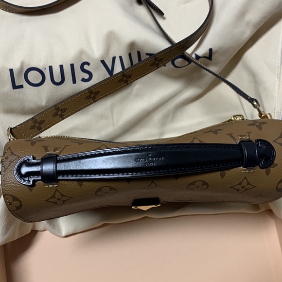 Louis Vuitton Brown Pochette Metis Reverse Monogram Canvas Crossbody Bag - Picture 5 of 16
